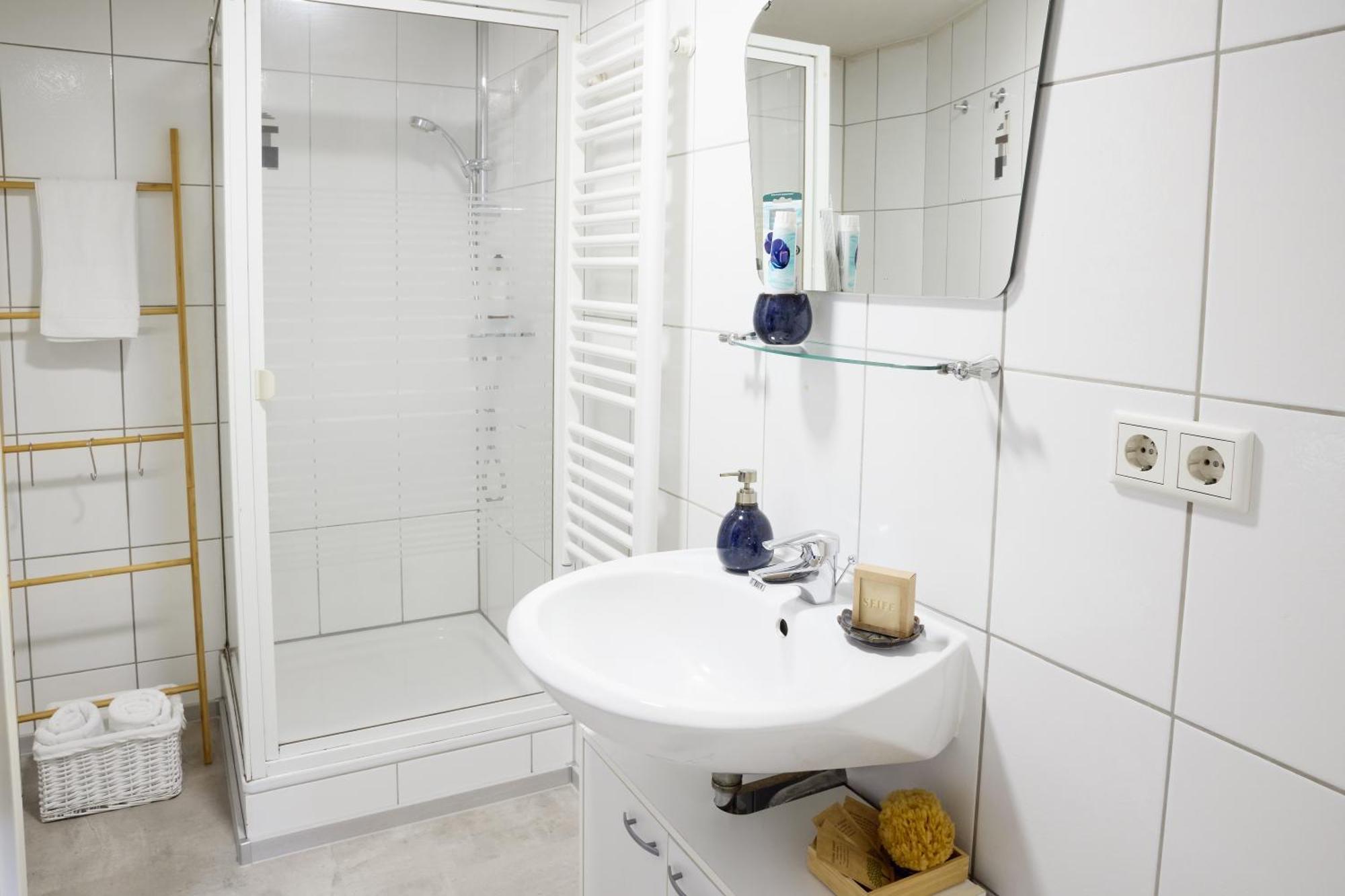 Hygge-Flats - Zentral Fuer 2-4 Personen, Wlan Appartement Heppenheim  Buitenkant foto