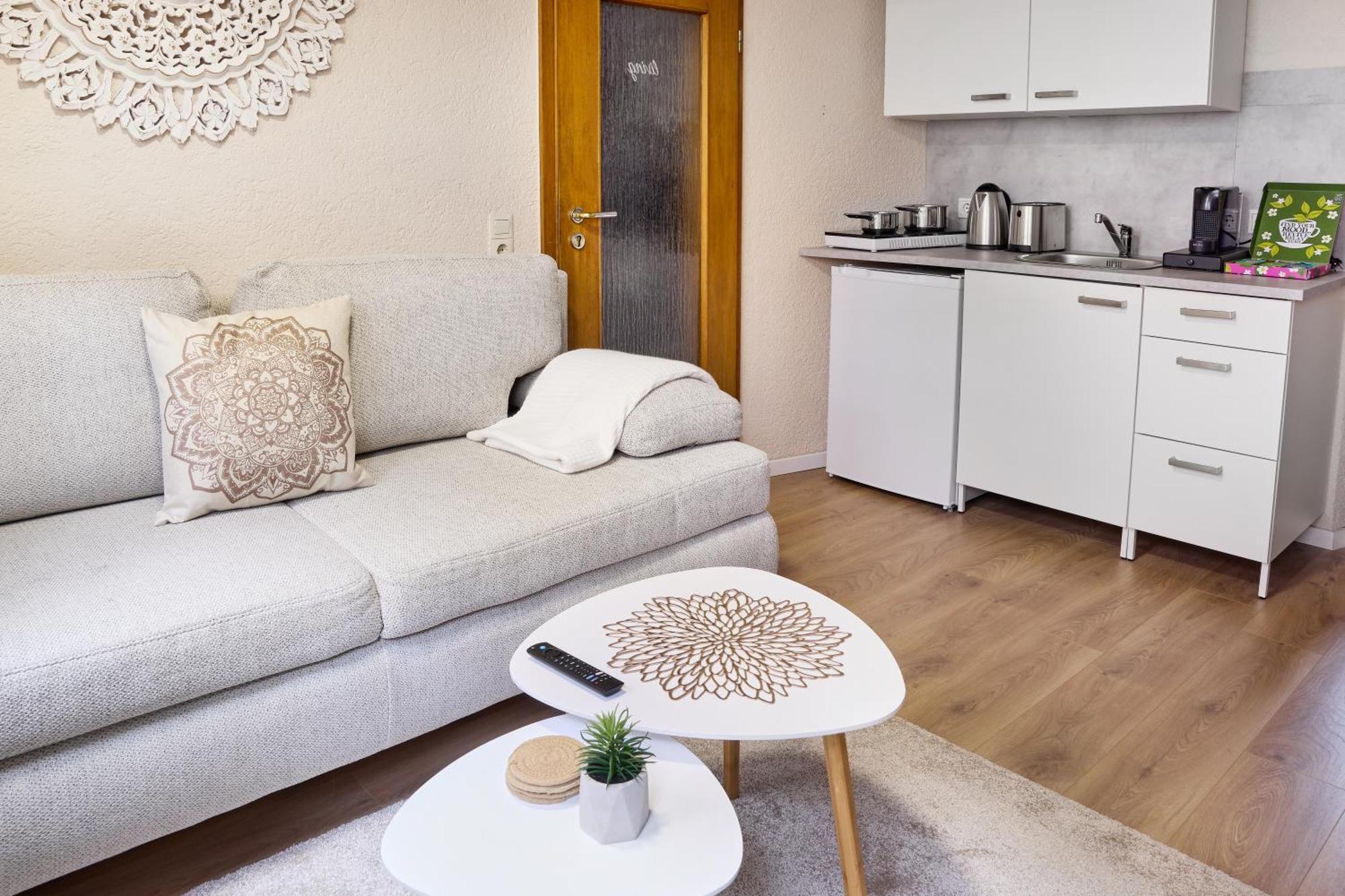 Hygge-Flats - Zentral Fuer 2-4 Personen, Wlan Appartement Heppenheim  Buitenkant foto